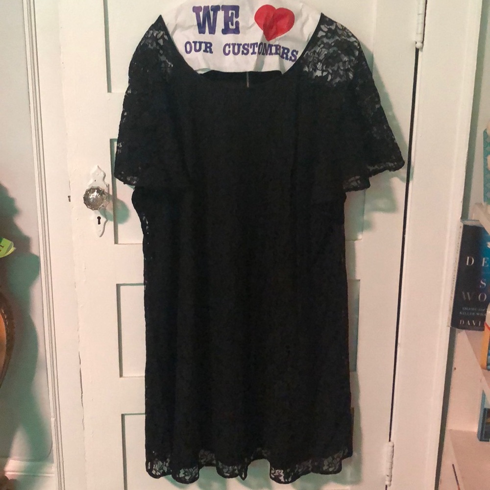 Black Lane Bryant 28 size lace overlay style dress